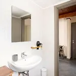 Fontaine Bleue מלון 3*
