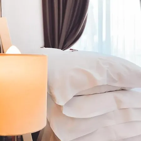 Hotel Fontaine Bleue 3*