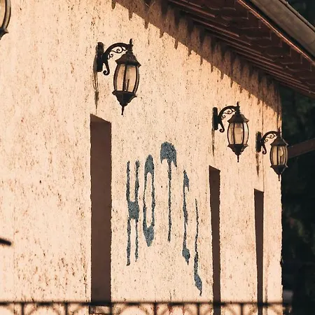 Hotel Fontaine Bleue