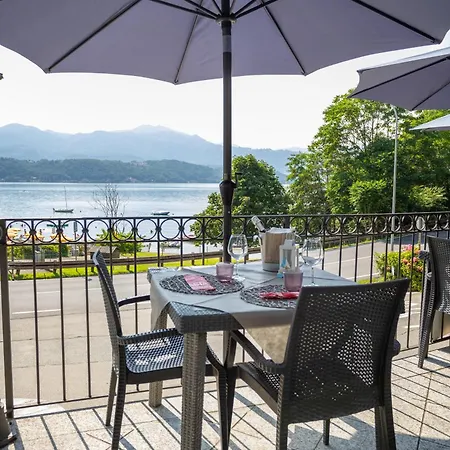 Hotel Fontaine Bleue 3*