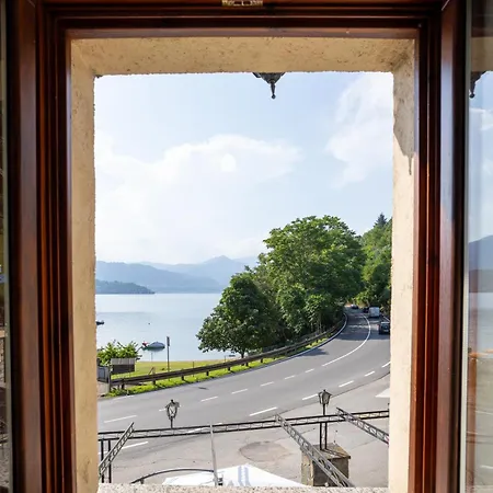 Otel Fontaine Bleue 3*