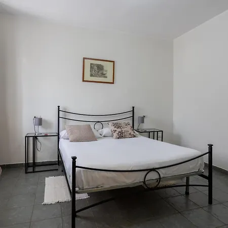 Fontaine Bleue Hotel