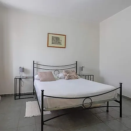 Hotel Fontaine Bleue 3*
